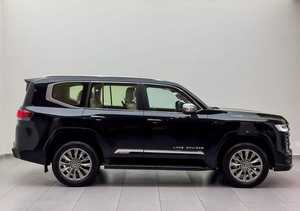 รถยนต์มือสอง LandCruiser 300 SPORT >8 ลิตร เครื่องยนต์เบนซินธรรมดา คุณภาพสูง เบาะหนัง พวงมาลัยขวา/ซ้าย ปี 2024 เกียร์อัตโนมัติ หลังคาพาโนรามา - Product Image 4