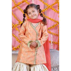 Vêtements traditionnels chinois Nafees - Product Image 1