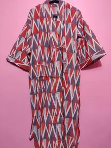 Venta caliente geométrico rojo hasta el suelo Kimono Bata para mujer Natural transpirable vestido de baño volantes decoración promoción barata - Product Image 5