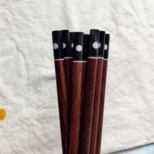 Baguettes en bois de rose 25cm, Logo personnalisé, fabricant d'usine, matériel écologique, ensemble de vaisselle d'origine fait à la main du Vietnam, vente en gros - Product Image 2