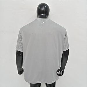 เสื้อตาข่ายโพลีเอสเตอร์สำหรับผู้ชายเสื้อฟุตบอลแนวสตรีทสำหรับผู้ชายเสื้อตาข่ายผ้าสักหลาดระบายอากาศน้ำหนักเบาไม่ซ้ำใคร - Product Image 4