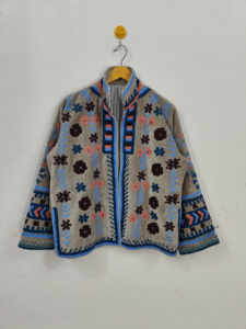 Chaqueta Bordada Suzani de Terciopelo, Chaqueta Corta Étnica Boho Floral Hecha a Mano, Ropa de Festival, Chaqueta Bordada Suzani de Terciopelo - Product Image 1