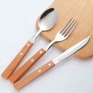 Ensemble de couverts argentés et dorés en acier inoxydable de qualité supérieure, élégants pour les mariages, les restaurants et la maison - Product Image 5