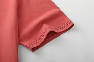 T-shirt uni haut de gamme avec tissu respirant. Conçu pour le confort, la durabilité et la simplicité au quotidien. - Product Image 5