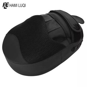 Gants de boxe professionnels noirs 8oz pour enfants coussinets d'entraînement en cuir PU respirants absorbant les chocs - Product Image 5