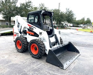 รถแทรกเตอร์ล้อ T650 มือสองสภาพดี ขับเคลื่อน 4 ล้อ ดีไซน์กะทัดรัด เครื่องยนต์กำลังสูง ประสิทธิภาพการทำงานดีเยี่ยม เหมาะสำหรับงานก่อสร้าง - Product Image 1