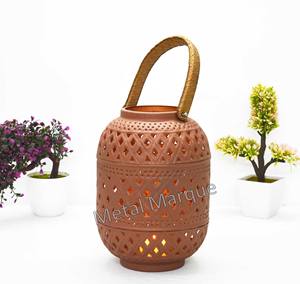 Caliente nueva llegada patrón de flores en relieve linterna colgante marroquí T-Light terrario votivo lujo hogar decorativo linterna - Product Image 6