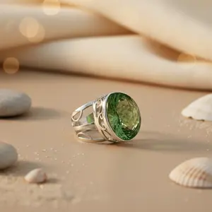 Bague en argent 925 avec pierre précieuse verte, bijoux fins géométriques pour femmes, plaqué rhodium, pierre taillée en platine - Product Image 1
