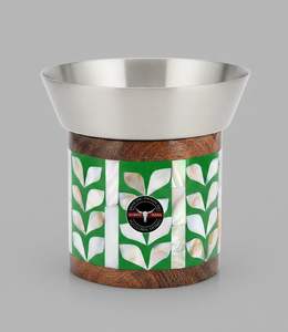 Brûleur d'encens Bakhoor religieux indien incrusté de nacre fait à la main avec porte-parfum en métal en bois d'acacia pour la décoration intérieure - Product Image 3