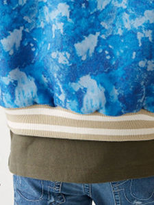 Veste universitaire slim à capuche pour homme, col mandarin, manches en laine, séchage rapide, nouvelle collection hiver 2026, qualité supérieure, vente en gros OEM - Product Image 4