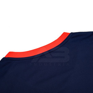 Uniforme de football respirant grande taille pour hommes, vente en gros de vêtements de sport durables pour le confort et la performance - Product Image 3