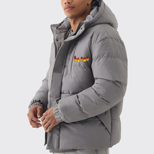 Chaqueta acolchada para hombre de invierno de alta calidad al por mayor, personalizable, con parte delantera de color, ecológica, transpirable, acolchada, cómoda, estilo Hip Hop - Product Image 1