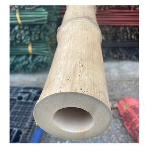 Poteau en bambou droit/poteau en bambou traité de nature/matière première pour la construction et le jardin d'origine du Vietnam en bambou - Product Image 4