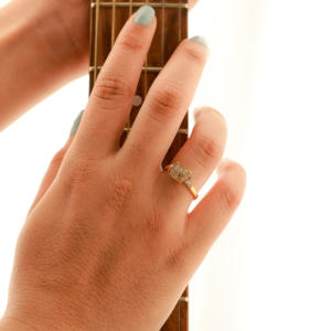 Piedra de nacimiento natural en bruto Herkimer diamante con Cz anillo de banda lisa-925 Plata chapado en oro conjunto de puntas anillo joyería-Anillo de mujer - Product Image 4