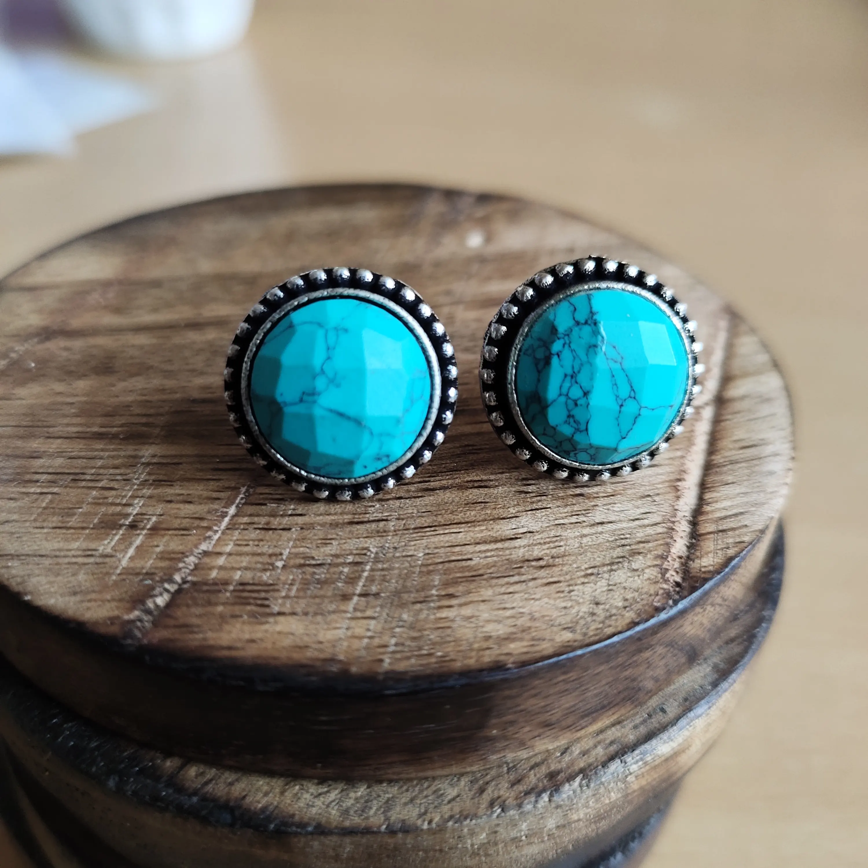 Oxidised Round Stud Earring Blue Indian Brass Jewelry Manufacturer Wholesale Daily wear Handmade Fashion Jewellery For Women