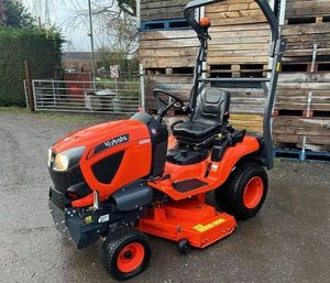 Tractor Cortacésped Kubota GR2120 con Certificación EPA, Motor de 4 Tiempos/2 Tiempos, Caja de Cambios Incluida, Engranajes de Alta Eficiencia - Product Image 6