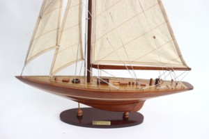 Mô hình tàu buồm bằng gỗ vẽ tay, thiết kế tùy chỉnh - Trang trí nhà theo phong cách hàng hải & Quà tặng chủ đề phong thủy - Product Image 5