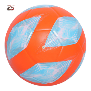 Camiseta de entrenamiento de fútbol impresa con logotipo personalizado de alta calidad para partidos estilo clásico duradero hecho en Pakistán - Product Image 2