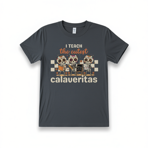 Camiseta Divertida del Día de los Muertos con Calaveritas, Camiseta para Maestra Latina, Camiseta Promocional para Maestra de Preescolar con Diseño de Calavera de Azúcar - Product Image 1