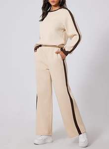 Nouvel ensemble de survêtement décontracté pour femmes tendance en molleton 2 pièces respirant couleur unie simple bloc de couleur ensembles assortis logo personnalisé motif uni - Product Image 2