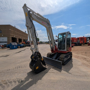 Mini-excavatrice sur chenilles Takeuchi TB290, poids opérationnel de 8 tonnes, neuve, petite taille, moteur diesel hydraulique turbo. - Product Image 1
