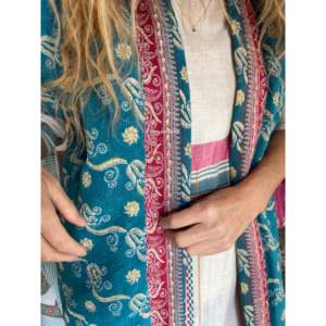 Veste en laine Desi brodée à la main, bleu frais, style Kutch, élégante, avec broderie complexe - Product Image 4