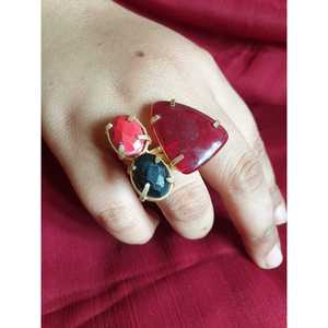 Bague de déclaration réglable faite à la main avec de grandes pierres rouges et noires bijoux de fête élégants pour les femmes mode bagues cadeau - Product Image 2