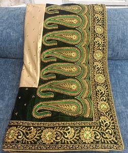 Sari de trabajo de bordado de seda de terciopelo puro de último diseñador por Fab Zone - Product Image 3