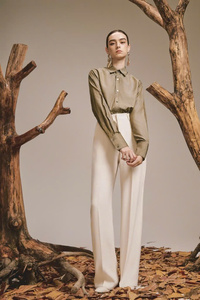 ODM Supply-Blusa mística para mujer, elegante colección de otoño, al mejor precio, hecha en Vietnam - Product Image 3