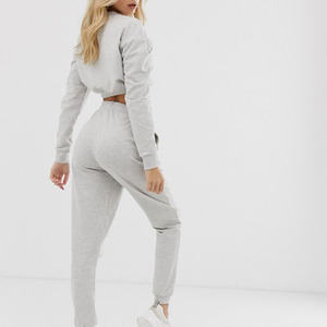 Chándal Deportivo para Mujer, Diseño Deportivo en Poliéster, Sensación Flexible, Forma Perfecta, Material Suave, Adecuado para Correr y Ejercicio al Aire Libre - Product Image 2