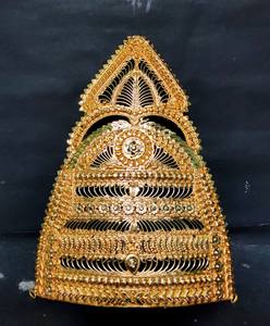 Couronne de vente en gros avec couronne faite à la main traditionnelle plaquée or 22CT à vendre par les exportateurs indiens - Product Image 2