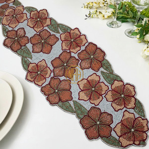 Chemin de table brodé à la main avec des perles, sous-plat, couleurs personnalisées, style floral moderne pour le Moyen-Orient - Product Image 3