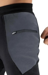 Vente en gros de shorts d'entraînement doublés en polaire pour hommes 100% coton, motif solide, coupe confortable pour le fitness, le sport, tenue décontractée avec patch logo - Product Image 6