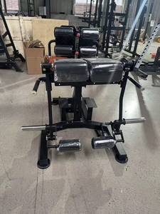 Exercices de réverse hyperextension pour développer les fessiers et les ischio-jambiers - Product Image 4