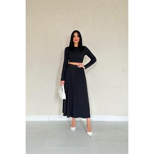 Conjunto de Blusa y Falda de Pana Negra para Mujer al por Mayor - Product Image 3