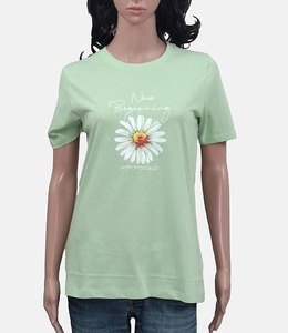Camiseta de algodón de ajuste relajado para mujer con silueta tranquila perfecta para clima cálido y atuendos sin esfuerzo - Product Image 2