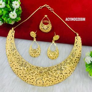 Ensemble de colliers à breloques de créateur classique pour femmes plaqué or tout type un gramme nouvelle chaîne de boîte à motif de fleurs à la mode en laiton - Product Image 4