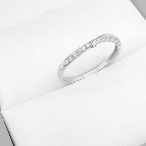 Anillo de Pluma con Diamante de Laboratorio Minimalista Art Deco, Oro de 14K, Plata de Ley 925, Anillo de Media Eternidad con Hojas, Anillo de Compromiso, Anillo de Boda - Product Image 5