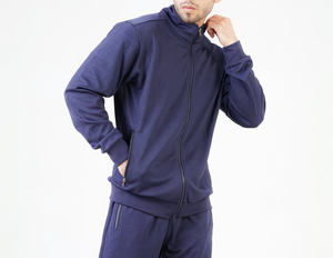 Conjunto de dos piezas de invierno de alta calidad para hombre, chándal con múltiples bolsillos y forro polar técnico unisex - Product Image 4