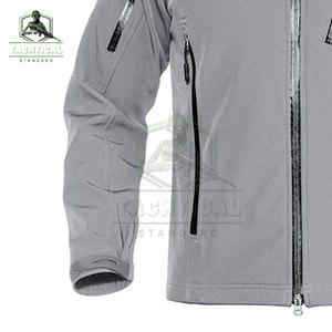 เสื้อแจ็คเก็ตยุทธวิธีดีไซน์ใหม่คุณภาพสูง ปิดด้วยซิป ผลิตจากไนลอน/โพลีเอสเตอร์ที่เป็นมิตรต่อสิ่งแวดล้อม แห้งเร็ว ระบายอากาศได้ดี เหมาะสำหรับงานกลางแจ้ง สำหรับผู้ใหญ่ - Product Image 4