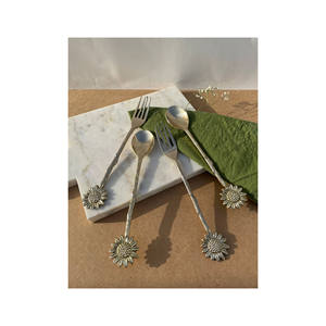 Juego de cubiertos de acero inoxidable hechos a mano de 3 juegos de cubiertos únicos para restaurante Hotel Hogar y fiesta para venta al por mayor - Product Image 4