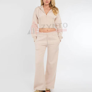 Conjunto Deportivo para Mujer, Diseño Moderno, 100% Algodón, Top Corto y Pantalones Acampanados, Fabricante de Pakistán - Product Image 1