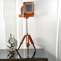 Appareil photo vintage personnalisé sur trépied pièce de décoration rétro rustique parfaite pour l'accent de l'étagère de studio ou le cadeau de passionné de photographie