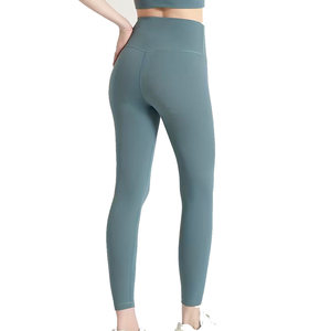 Nouvel arrivage Ensemble de yoga professionnel pour femmes Motif solide Haute qualité Respirant Spandex/Nylon 2 pièces Vente en gros - Product Image 4