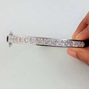 Half Eternity 925 Sterling Silver Fine Princess Cut Moissanite Diamond Bracelet Channel Set Bijoux pour Anniversaire Cadeau Partenaire - Product Image 5