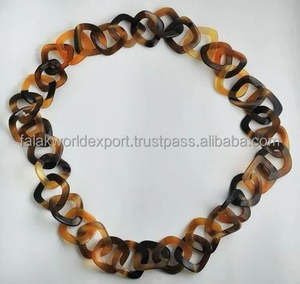 Collier de luxe en corne de buffle brute pour femme Design personnalisé et écologique avec des matériaux naturels, qualité supérieure par FWE - Product Image 4