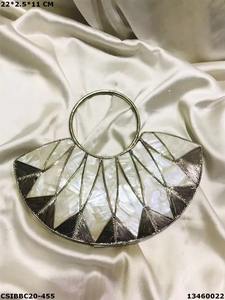 Última llegada de STAR CRAFTS INDIA Embragues de resina de moda Ropa de fiesta India Bolso de mano de noche de resina Bolsos de alta calificación - Product Image 3