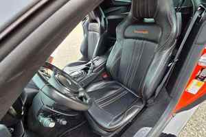 Sedán 2024 de 7 Velocidades Manual/Automático, Usado, Gasolina/Eléctrico, Neumáticos R20, Asientos de Cuero, Volante a la Izquierda, Trasero - Product Image 5