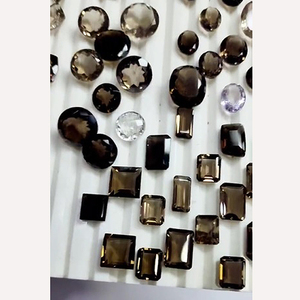 70ชิ้นผลึกควอทซ์สีควันธรรมชาติ10มม. ถึง25มม. ด้านลูกแพร์แปดเหลี่ยม588 CTS ล็อต iroc ขายคุณภาพหินบุษราคัมพวกเรา $53 - Product Image 1