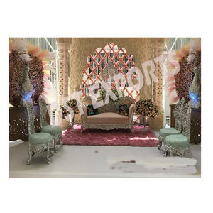 Conjunto de sofá de lujo con respaldo alto para boda, conjunto de sofá tallado de Metal plateado para boda india, muebles blancos y plateados con clase para boda - Product Image 4